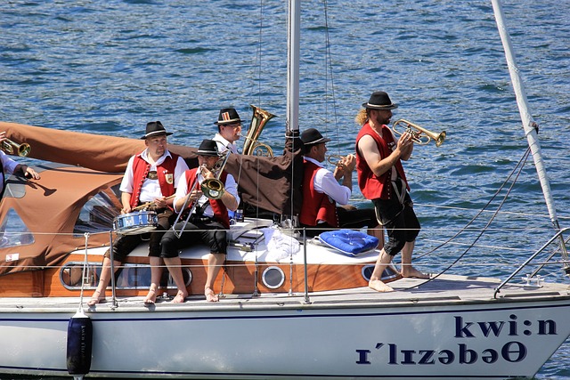 充满了惊喜 充满了惊喜